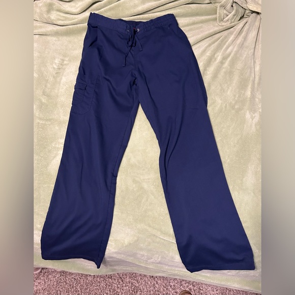 Ergo Scrubs, Women’s size Medium, Navy Blue - Picture 5 of 7